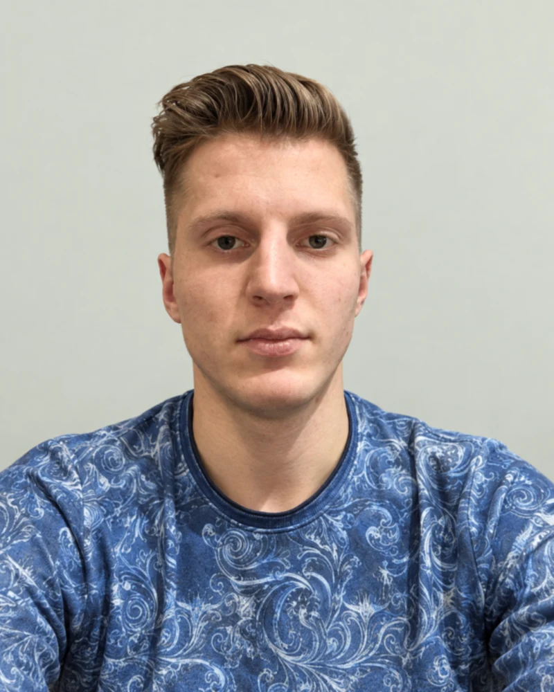Егор Орешков